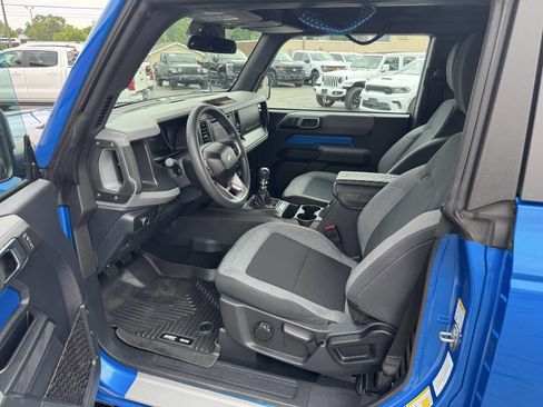 Used 2022 Ford Bronco 2-Door w/ Sasquatch Package AWD/4WD image 11