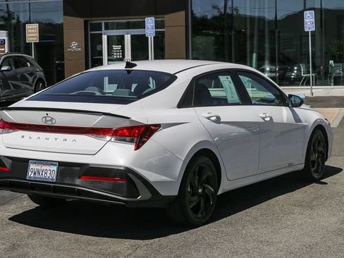 Certified 2026 Hyundai Elantra Sport FWD image 10
