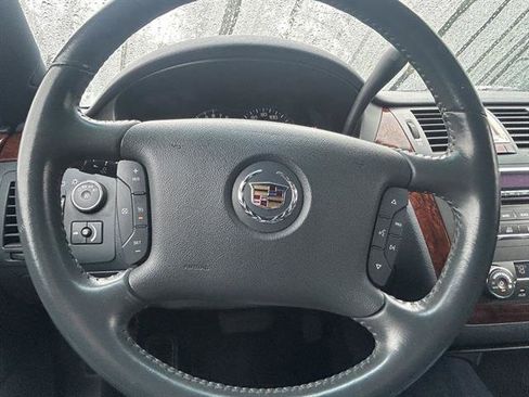 Used 2008 Cadillac DTS Limousine image 9