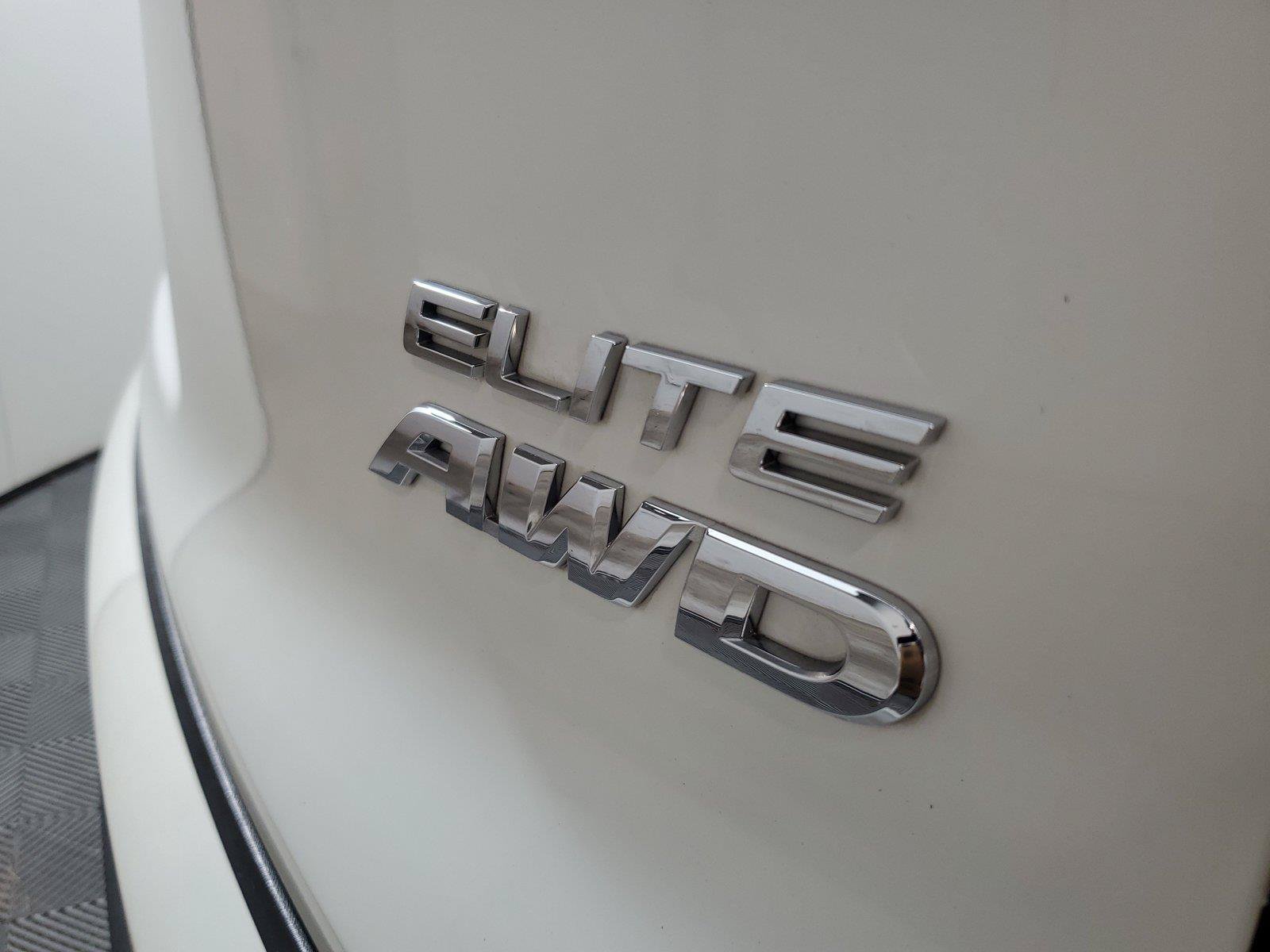 Used 2017 Honda Pilot Elite image 7