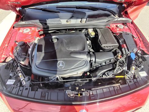 Used 2015 Mercedes-Benz GLA 250 GLA 250 4dr SUV image 16