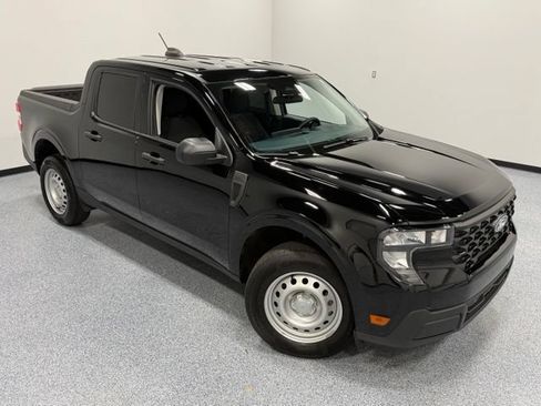 Certified 2025 Ford Maverick XL FWD image 35