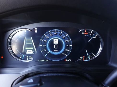 Used 2018 Cadillac Escalade Luxury image 16