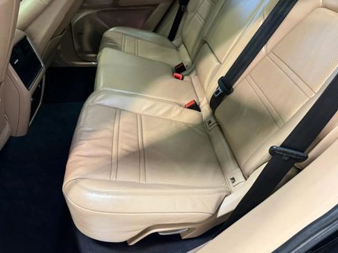 Used 2019 Porsche Cayenne image 26