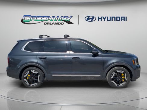 Used 2024 Kia Telluride EX AWD/4WD image 9