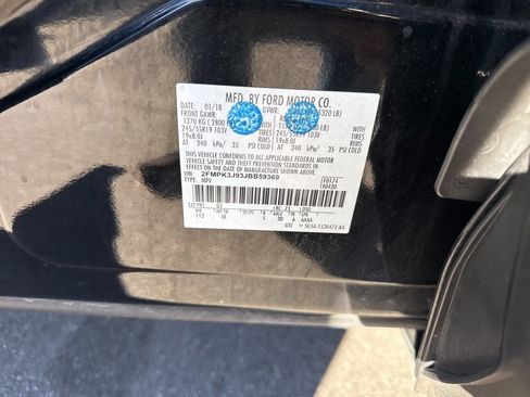 Used 2018 Ford Edge SEL w/ Equipment Group 201A image 17