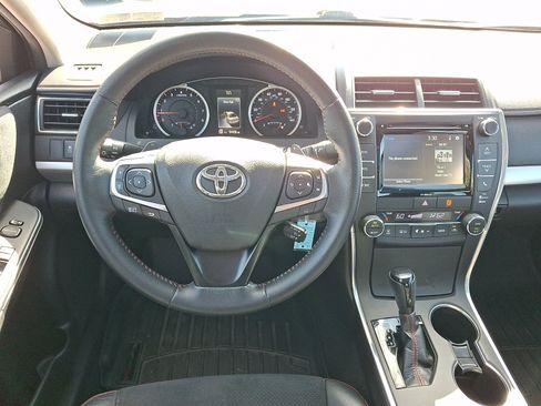 Used 2016 Toyota Camry XSE w/ Moonroof Package FWD image 13