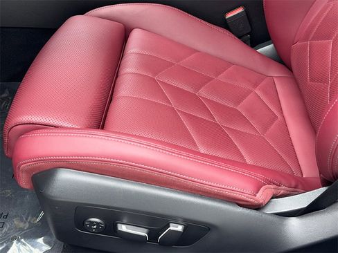 Used 2026 BMW 530i xDrive image 37