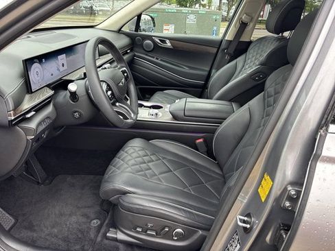 Used 2025 Genesis GV80 3.5T Prestige AWD/4WD image 18