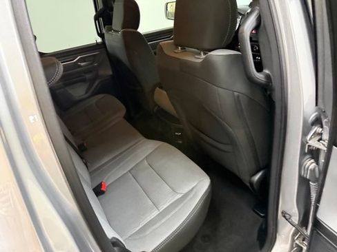 Used 2022 RAM 1500 Big Horn AWD/4WD image 36