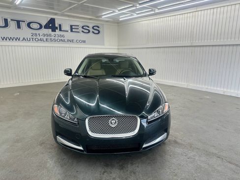 Used 2015 Jaguar XF Premium image 2