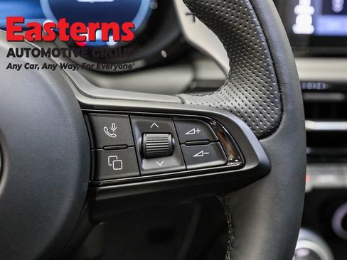 Used 2024 Alfa Romeo Tonale Veloce w/ Active Assist Package image 16