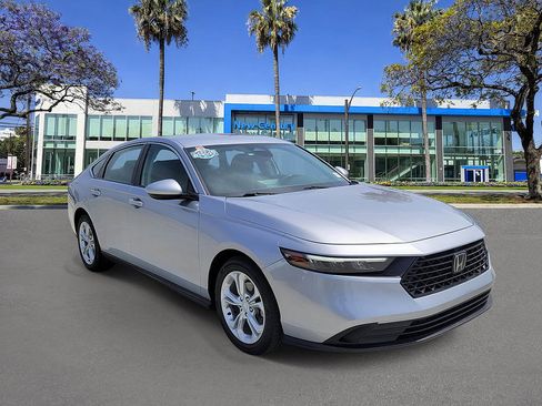 Used 2023 Honda Accord LX image 2