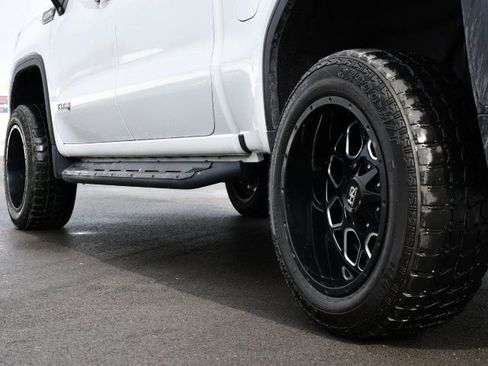 Used 2021 GMC Sierra 1500 AT4 image 10