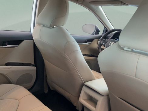 Used 2024 Toyota Camry LE w/ Convenience Package FWD image 37