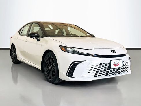 New 2026 Toyota Camry XSE FWD image 3