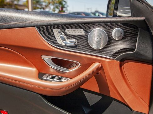 Used 2018 Mercedes-Benz E 400 4MATIC Coupe image 18