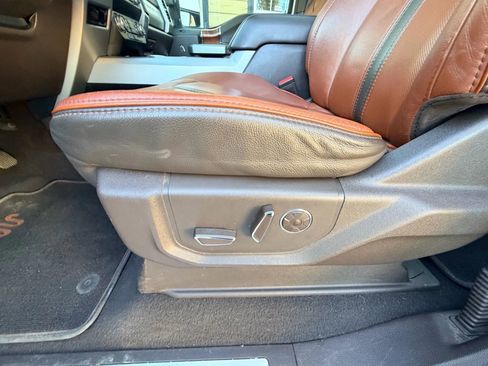 Used 2019 Ford F250 King Ranch w/ King Ranch Ultimate Package image 31