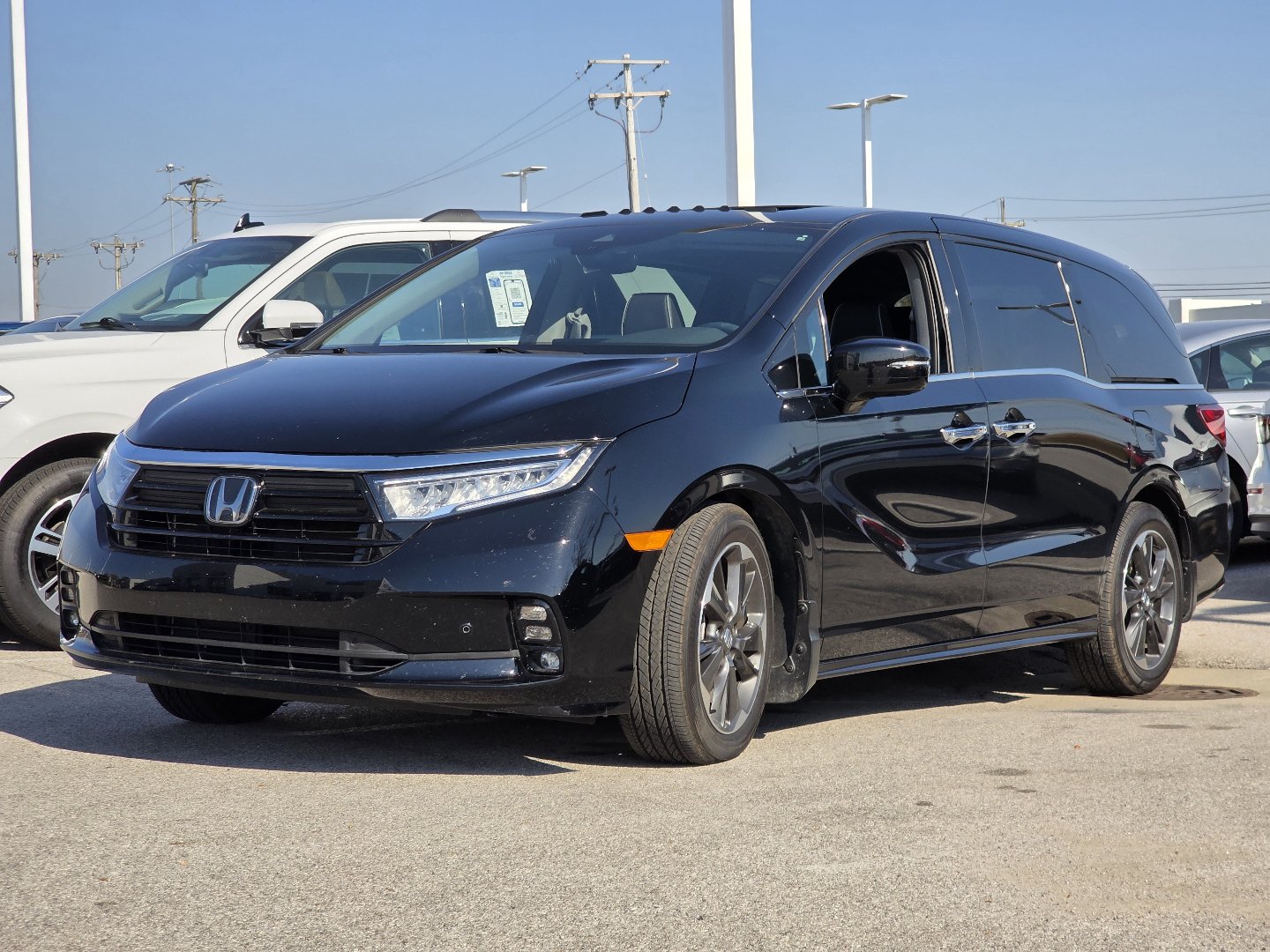 Used 2024 Honda Odyssey Elite image 4