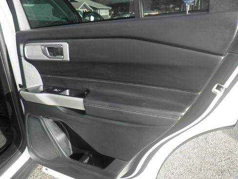 Certified 2024 Ford Explorer XLT w/ Equipment Group 202A image 26