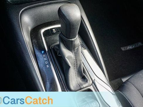 Used 2020 Toyota Corolla LE image 29