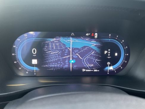 Certified 2025 Volvo XC40 B5 Plus image 20