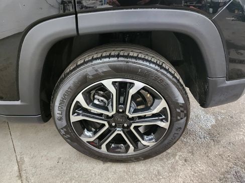 Used 2023 Jeep Compass Limited AWD/4WD image 36