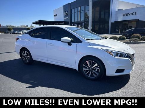 Used 2022 Nissan Versa SV w/ Trunk Package image 1