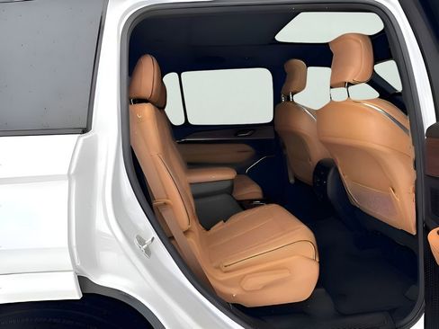 Used 2022 Jeep Grand Cherokee L Summit w/ Advanced Protech Group IV image 13