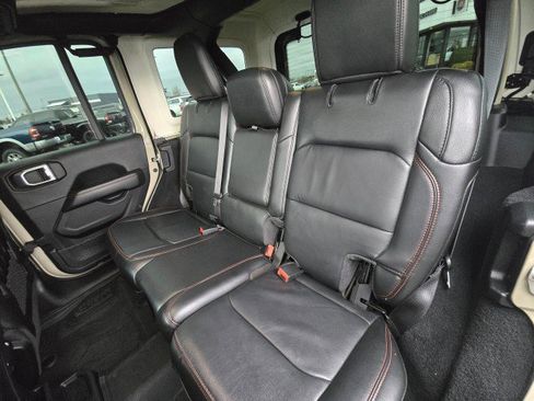 Used 2022 Jeep Wrangler Unlimited Rubicon w/ LED Lighting Group image 20