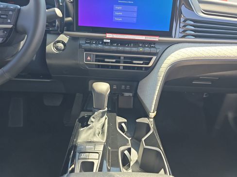 New 2026 Toyota Camry XLE AWD/4WD image 11