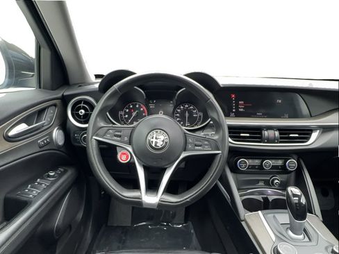 Used 2019 Alfa Romeo Stelvio Ti w/ Nero Edizione image 38