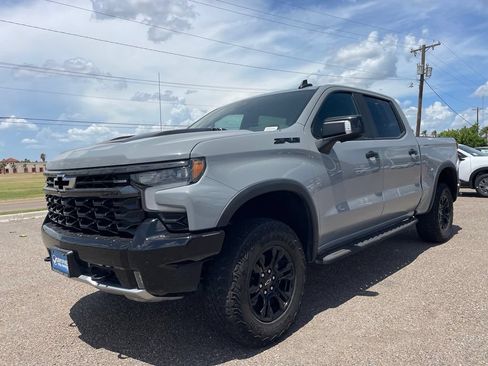Used 2024 Chevrolet Silverado 1500 ZR2 w/ Technology Package AWD/4WD image 3