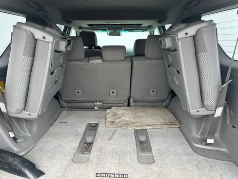 Used 2007 Toyota 4Runner SR5 AWD/4WD image 21