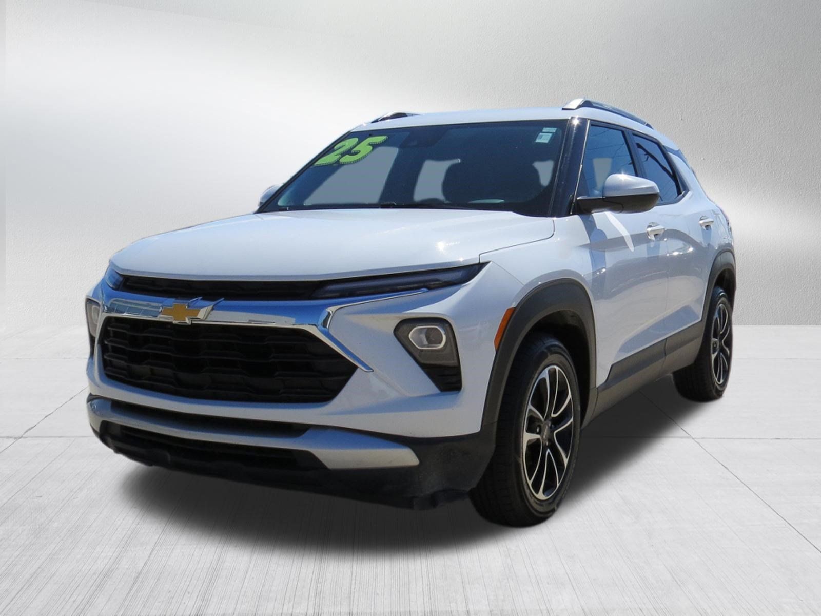 Used 2025 Chevrolet TrailBlazer LT FWD image 7