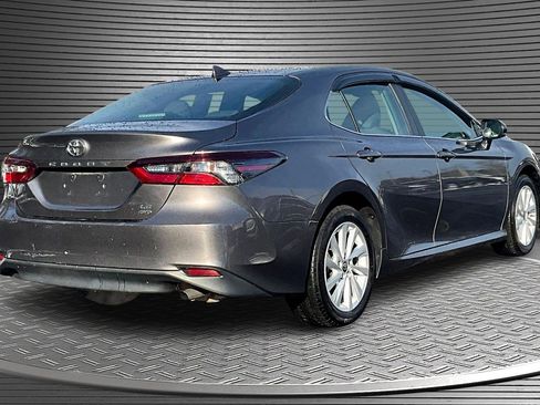 Used 2024 Toyota Camry LE image 6