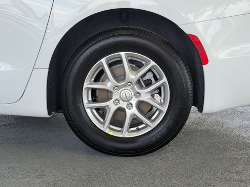 New 2026 Chrysler Pacifica Select FWD image 7