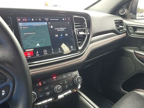 Used 2023 Dodge Durango GT image 32