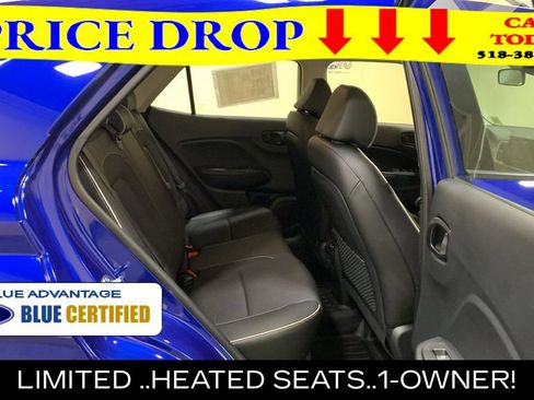 Used 2024 Hyundai Venue Limited FWD image 13