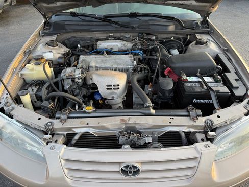 Used 1997 Toyota Camry LE image 21