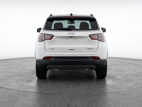 Used 2025 Jeep Compass Limited AWD/4WD image 7