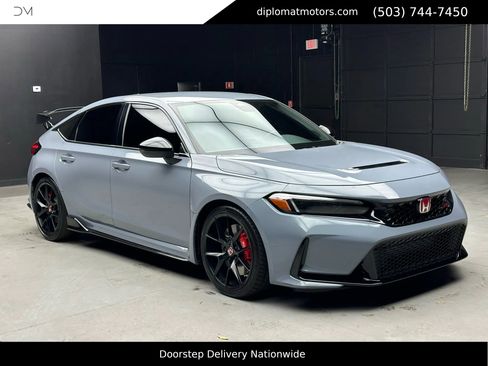 Used 2023 Honda Civic Type R image 8