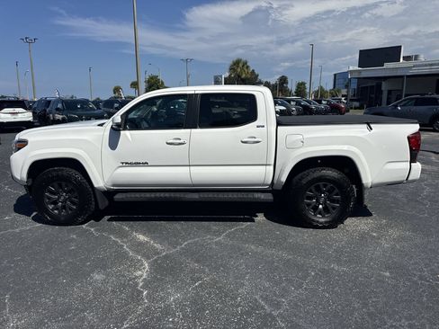 Used 2023 Toyota Tacoma SR5 w/ Technology Package AWD/4WD image 7