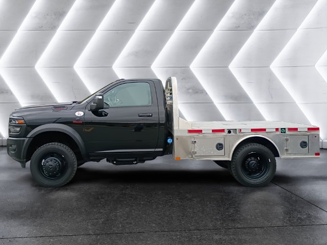 Used 2026 RAM 5500 Tradesman AWD/4WD image 3