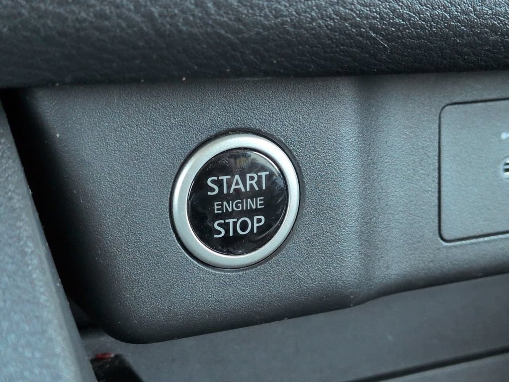 Used 2023 Nissan Rogue SV w/ SV Premium Package AWD/4WD image 28