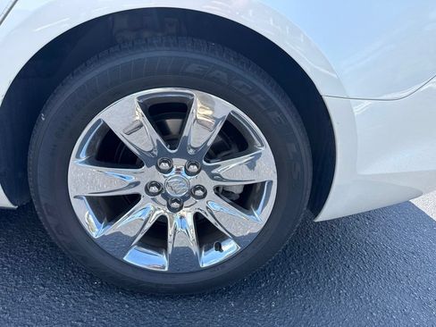 Used 2010 Buick LaCrosse CXL w/ Luxury Package FWD image 8