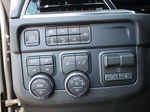 New 2026 Chevrolet Tahoe Z71 w/ Z71 Off-Road Package image 14