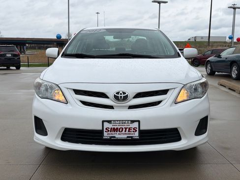 Used 2012 Toyota Corolla LE FWD image 3