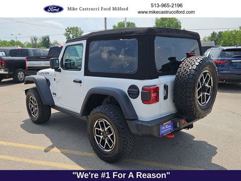 Used 2024 Jeep Wrangler Rubicon AWD/4WD image 3