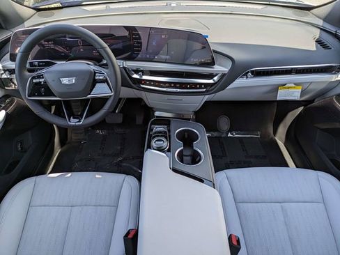 New 2025 Cadillac Lyriq Sport image 15
